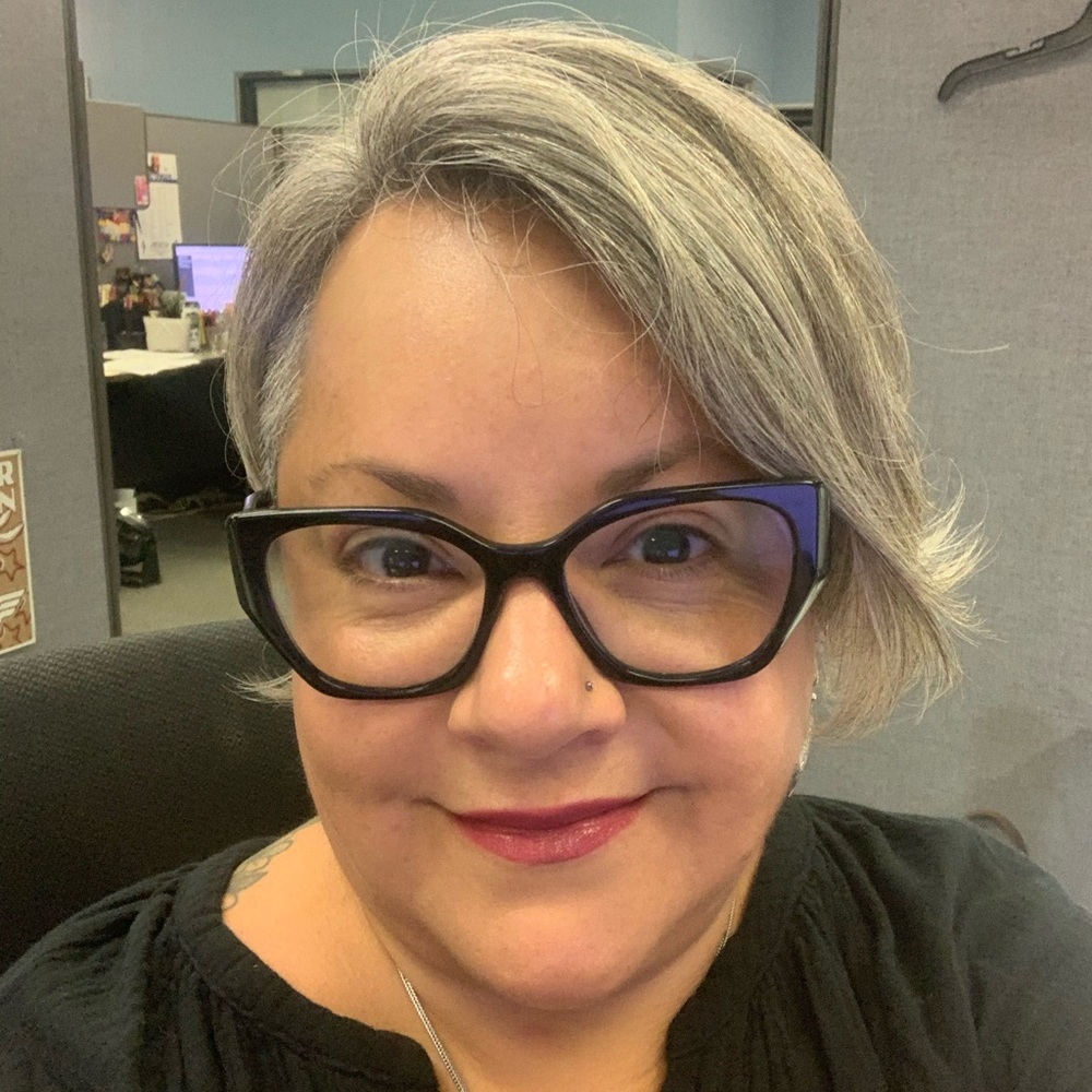 Meet your Posher, Monica